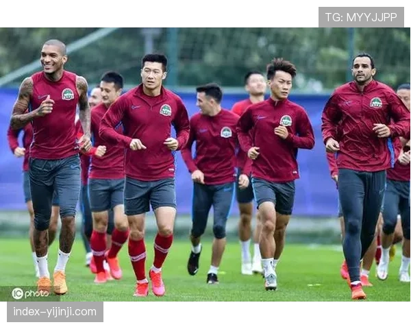 中游球队主客场表现差异明显 攻防稳定性成排名关键因素